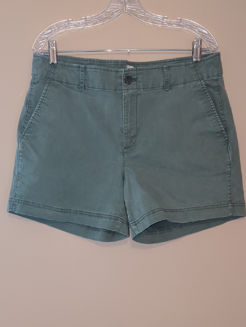 GAP Women's Green Casual Bermuda Shorts